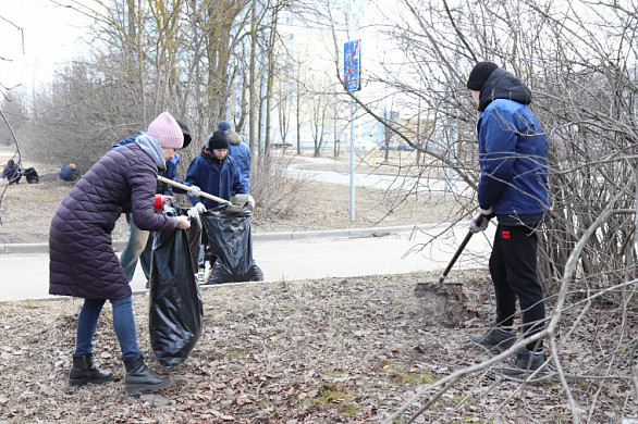 Ивановские школьники могут заработать 3 тысячи рублей на уборке города 